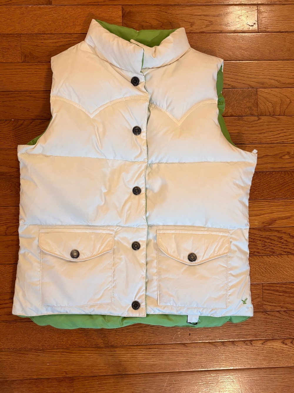 American Eagle White Reversible Green Puffer Vest